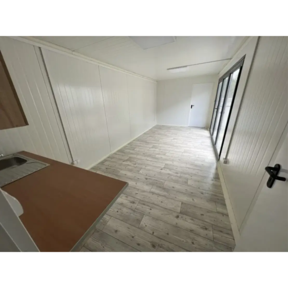 Contenedor de 11×3 metros (33 m²)