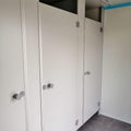 Remolque WC con doble WC 6x2,40 metros.